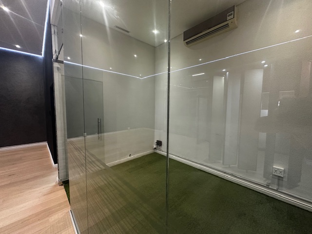 To Let commercial Property for Rent in Woodstock Western Cape